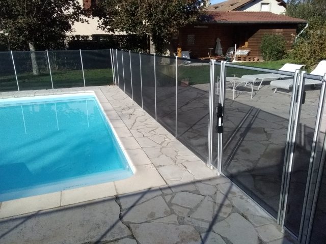 Clôture de sécurité de piscine